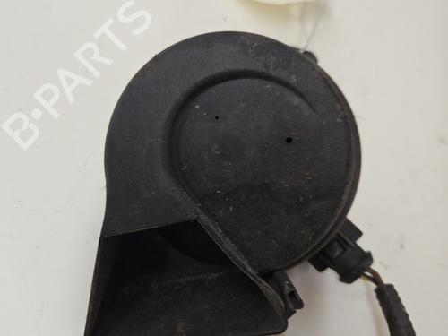 Used Horn Horn VW POLO IV (9N_, 9A_) 1.4 TDI (70 hp) 26678717 26678717