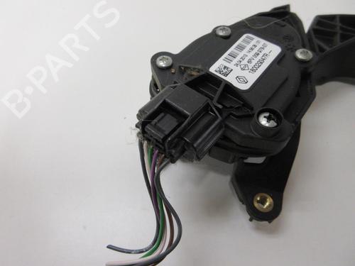 Used Pedal Pedal RENAULT CLIO IV Grandtour (KH_) 1.5 dCi 90 (KHN3, KHN4) (90 hp) 20900219 20900219