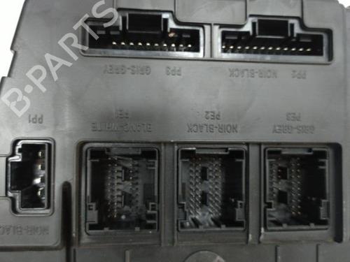 Used Fuse box RENAULT SCÉNIC II (JM0/1_) 1.9 dCi (JM14) (131 hp) 20905830