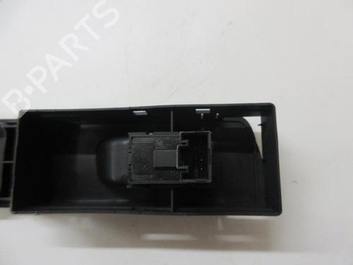 Used Right front window switch Right front window switch VW TIGUAN (5N_) 2.0 TDI (110 hp) 20906809 20906809