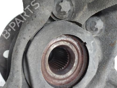 Used Right front steering knuckle Right front steering knuckle RENAULT TRAFIC III Van (FG_) 1.6 dCi 115 (FGMD) (116 hp) 20890762 20890762