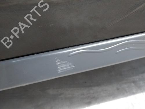 Used Right front door Right front door RENAULT MODUS / GRAND MODUS (F/JP0_) 1.2 (JP0C, JP0K, FP0C, FP0K, FP0P, JP0P, JP0T) (75 hp) 21562467 21562467