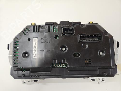 Instrument cluster TOYOTA YARIS (_P13_) 1.5 Hybrid (NHP130_, NHP130) | BP26402161C47 