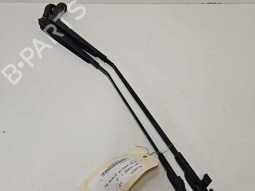 Used Front windshield wiper arm PEUGEOT 407 (6D_) 2.0 HDi 135 (6DRHRH, 6DRHRE, 6DRHRG, 6DRHRJ) (136 hp) 23849813