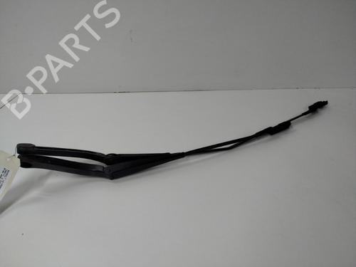 Used Front windshield wiper arm RENAULT TRAFIC III Van (FG_) 1.6 dCi 120 (FGMB, FGMC) (120 hp) 20896363