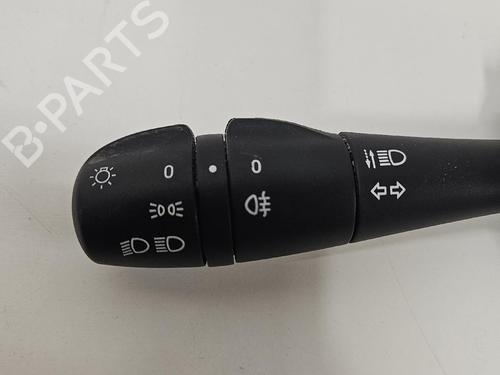 switch-dacia-sandero-ii-2012-37628969 main image