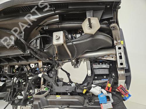 Used Dashboard Dashboard 38102330 38102330