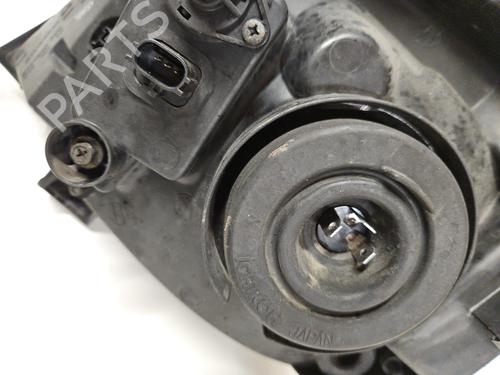 Used Right headlight Right headlight NISSAN X-TRAIL I (T30) 2.2 Di 4x4 (114 hp) 30456532 30456532