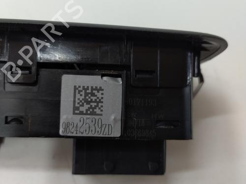 Used Left front window switch Left front window switch PEUGEOT 2008 I (CU_) 1.5 BlueHDI 100 (102 hp) 21176499 21176499