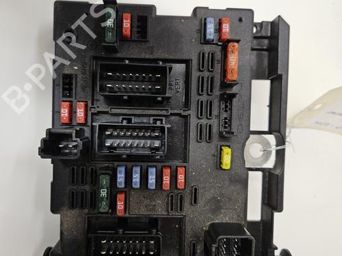 Used Fuse box PEUGEOT 206 Hatchback (2A/C) 1.1 i (60 hp) 29372296