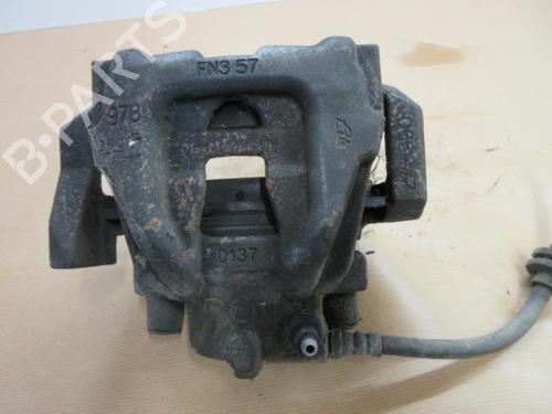 Used Right front brake caliper Right front brake caliper FIAT DOBLO Cargo (263_) 1.6 D Multijet (263WXD1B, 263WXR1B, 263WXX1B, 263ZXD1B,... (105 hp) 20897711 20897711