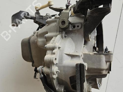 Gearkasse Gearkasse CITROËN C3 III (SX) 1.2 VTi 82 (82 hp) 36909916 36909916
