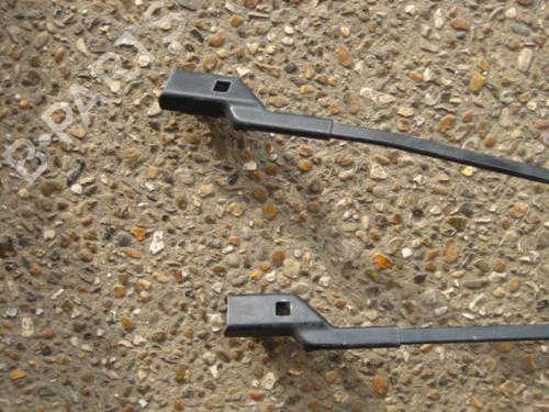 Used Front windshield wiper arm CITROËN JUMPER II Van 2.2 HDi 120 (120 hp) 20909338