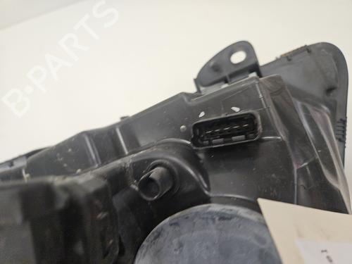 Right headlight RENAULT CLIO II (BB_, CB_) 1.5 dCi (B/CB07) | BP32306825C29