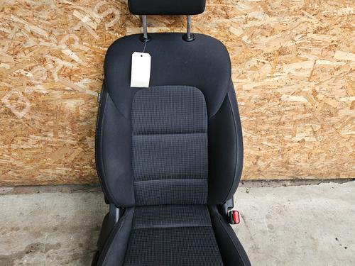 Used Right front seat KIA SPORTAGE IV (QL, QLE) 1.6 CRDi (116 hp) 32198042