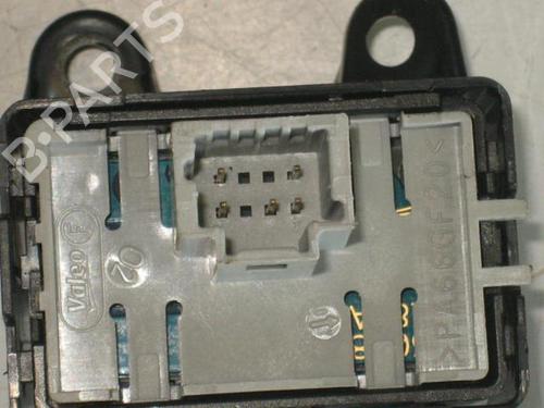 Used Switch RENAULT LAGUNA III (BT0/1) 2.0 dCi (BT01, BT08, BT09, BT0E, BT0K, BT12, BT1C, BT1D,... (150 hp) 22106048
