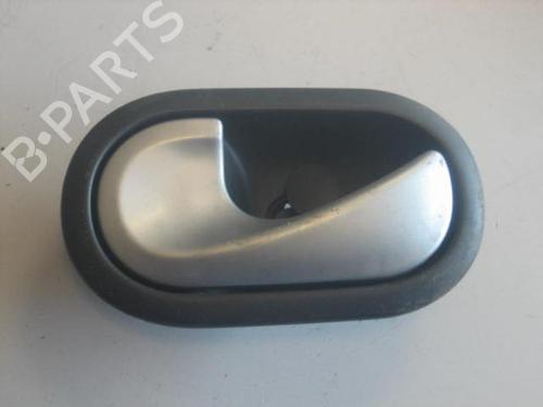 Used Front left interior door handle RENAULT MEGANE II (BM0/1_, CM0/1_) 1.5 dCi (BM1E, CM1E) (106 hp) 20898182