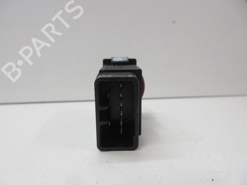Used Warning switch KIA SORENTO I (JC) 2.5 CRDi 4WD (140 hp) 20906441