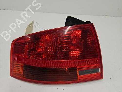 Venstre baglygte AUDI A4 B7 (8EC) 2.5 TDI (163 hp) 28569921