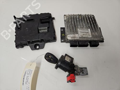 Used Electronic module RENAULT KANGOO / GRAND KANGOO II (KW0/1_) 1.5 dCi 90 (KW05, KW08, KW0G, KW11) (90 hp) 30309844