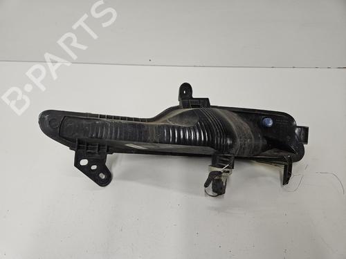 right-front-indicator-renault-megane-iv-hatchback-b9amn_-2015-36571931 main image