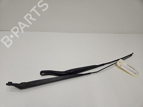 Used Front windshield wiper arm RENAULT CLIO III (BR0/1, CR0/1) 1.5 dCi (BR17, CR17) (86 hp) 30116039