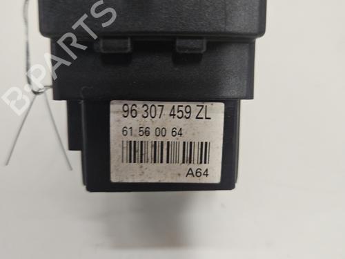 Used Switch Switch PEUGEOT 206 Hatchback (2A/C) 1.9 D (69 hp) 32870692 32870692