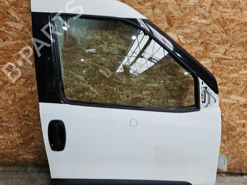 Used Right front door OPEL COMBO Box Body/MPV (X12) 1.3 CDTI (B05) (95 hp) 31020048