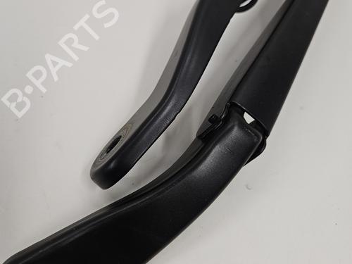 front-windshield-wiper-arm-dacia-sandero-iii-2021-37734494 main image