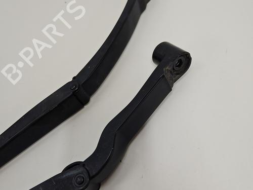 Front windshield wiper arm RENAULT KADJAR (HA_, HL_) 1.5 BLUE dCi 115 (HLA6) | BP23792762C143 