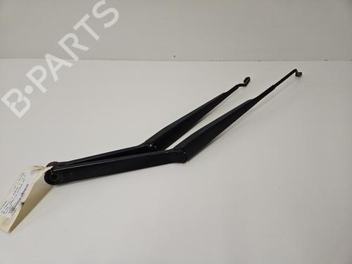 Used Front windshield wiper arm NISSAN X-TRAIL I (T30) 2.2 Di 4x4 (114 hp) 30456529