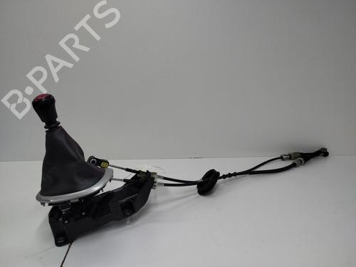 Used Gear lever NISSAN JUKE (F15) 1.2 DIG-T (115 hp) 22109774