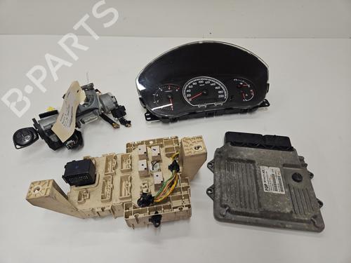 Módulo eletrónico SUZUKI SWIFT III (MZ, EZ) 1.3 DDiS (RS413D) (75 hp) 30823536