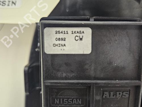 Used Right front window switch Right front window switch 37515082 37515082