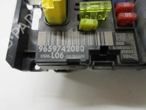 Used Fuse box Fuse box PEUGEOT 307 (3A/C) 1.6 HDi 110 (109 hp) 22107116 22107116