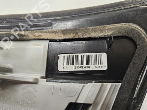 Used Left tailgate light Left tailgate light 38102198 38102198