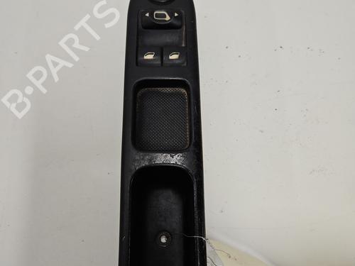 Interrupteur de vitre avant gauche PEUGEOT 307 Break (3E) 1.6 16V (109 hp) 29837717
