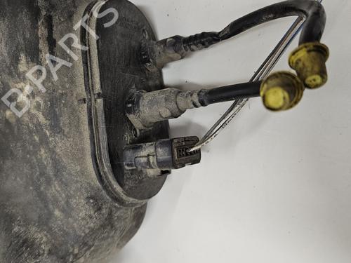 adblue-tank-citroen-c5-i-dc_-2001-2002-2003-2004-2005-35937565 main image