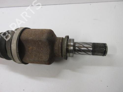 Used Left front driveshaft Left front driveshaft RENAULT CLIO III (BR0/1, CR0/1) 1.5 dCi (C/BR0G, C/BR1G) (68 hp) 20894724 20894724