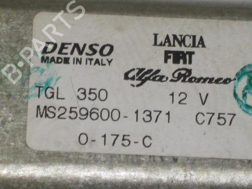 Rear wiper motor FIAT 500 (312_) 1.2 (312AXA1A) | BP20910135M102 