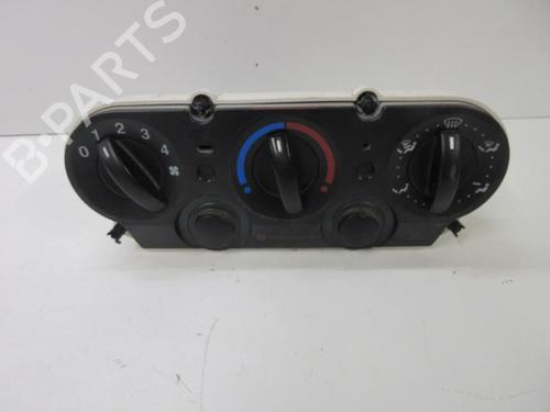 Used Climate control FORD FIESTA V (JH_, JD_) 1.4 TDCi (68 hp) 20894947