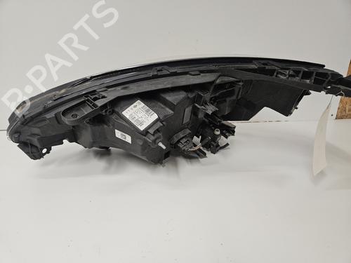Used Right headlight Right headlight RENAULT CLIO V (B7_) 1.5 Blue dCi 100 (B7AD) (101 hp) 35937449 35937449