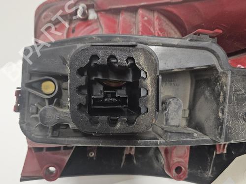 right-taillight-peugeot-308-sw-i-4e_-4h_-2007-2008-2009-2010-2011-2012-2013-2014-36939648 main image