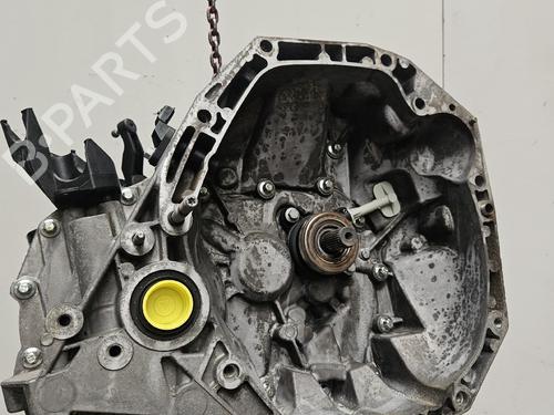 gearbox-renault-megane-iii-hatchback-bz01_-b3_-2008-36377680 main image