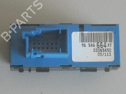 Used Switch Switch CITROËN C3 I (FC_, FN_) 1.4 HDi (68 hp) 22105026 22105026