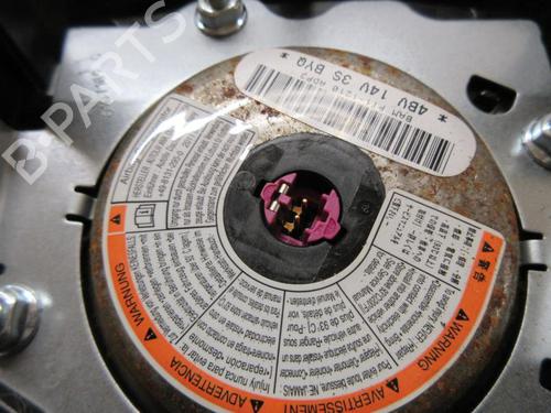 Used Driver airbag Driver airbag 20897397 20897397