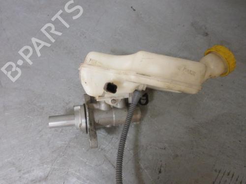 Used Brake master cylinder Brake master cylinder CITROËN C3 II (SC_) 1.4 HDi 70 (SC8HZC, SC8HR0, SC8HP4) (68 hp) 20889540 20889540