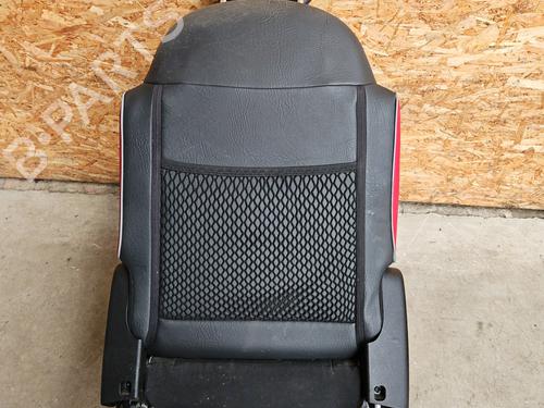Used Right front seat Right front seat FIAT 500X (334_) 1.6 D Multijet (334AXA1B, 334AXA11) (120 hp) 24115495 24115495