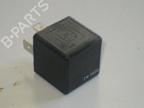 Used Electronic module Electronic module VW FOX Hatchback (5Z1, 5Z3, 5Z4) 1.4 TDI (70 hp) 22105865 22105865