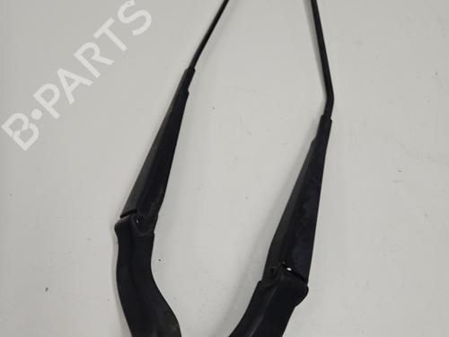 Used Front windshield wiper arm Front windshield wiper arm 28445518 28445518